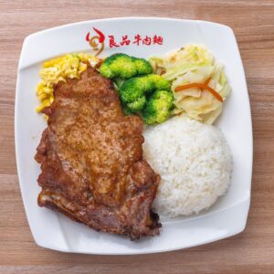 懷舊排骨飯